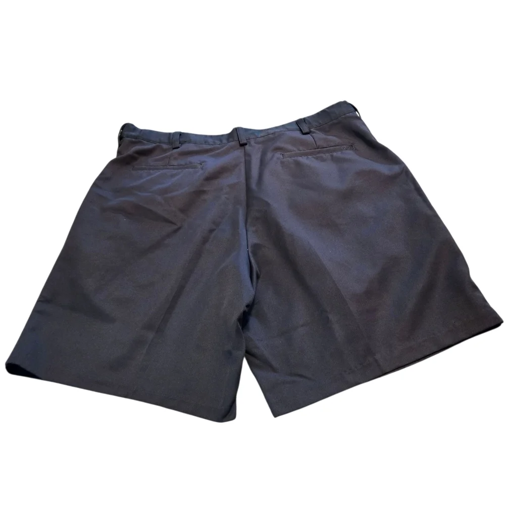 IZOD Mens size 36W Pleated Front Shorts Black Rolled Side Seams Zip Button
